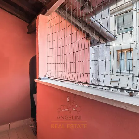 By The Spanish Steps Roma