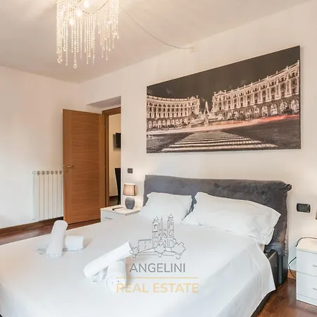 Apartment By The Spanish Steps *